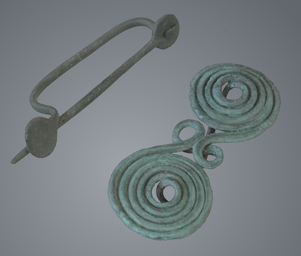 Bronzene Fibeln, Kopie (Orginal im LWL-Museum für Archäologie) (Quelle: Quadrat Bottrop Museum für Ur-  und Ortsgeschichte)